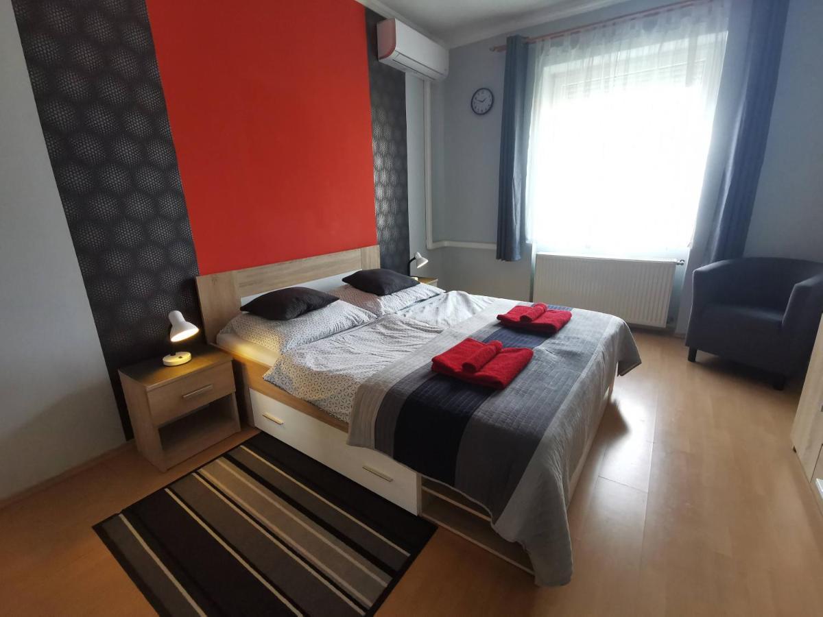 Smart Szallas Apartman Miskolc Luaran gambar