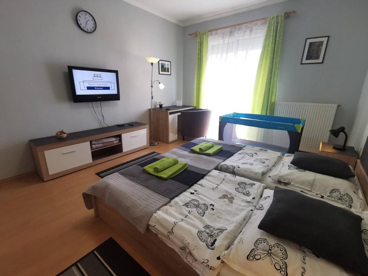 Smart Szallas Apartman Miskolc Luaran gambar
